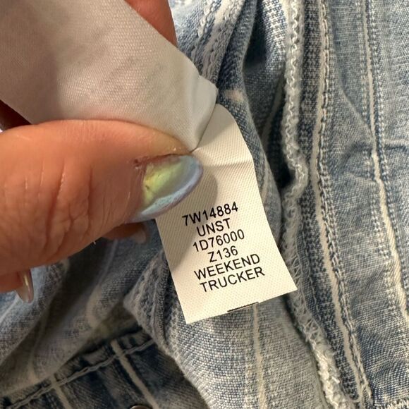 Lucky Striped Light Wash Distressed Weekend Trucker Jacket  Size XS - Picture 13 of 14